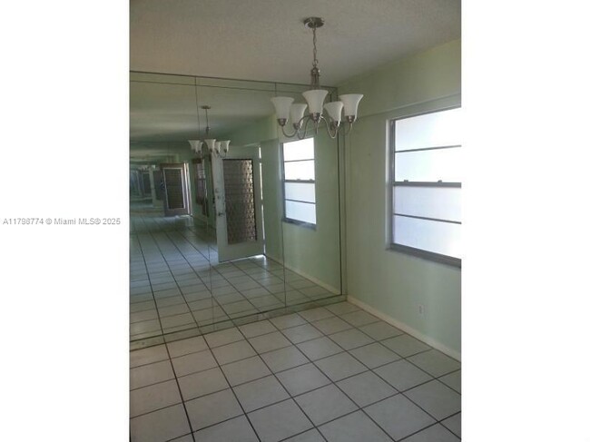 Foto del edificio - 101 SW 132nd Way
