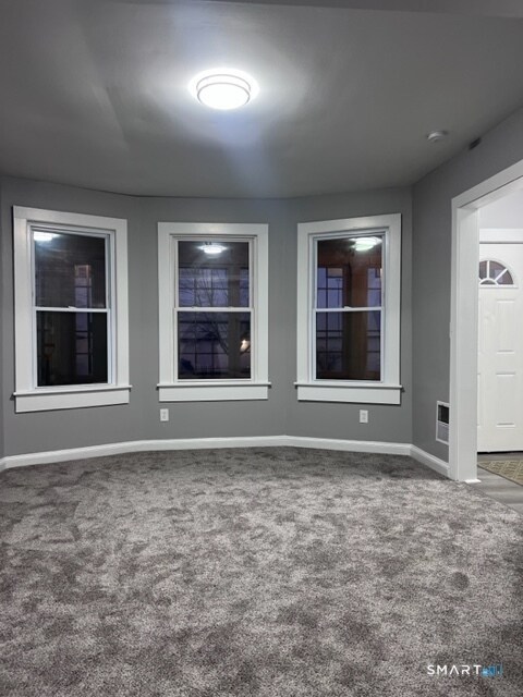 Foto del edificio - 183 Hawley Ave