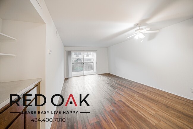 Building Photo - 215 S Madison Ave