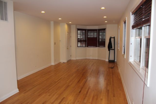 Foto del edificio - 1040 N Orleans St