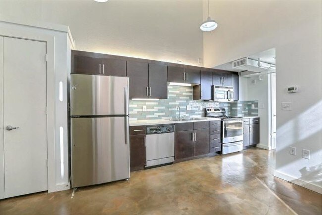 Foto del edificio - 0 bedroom in Dallas TX 75226