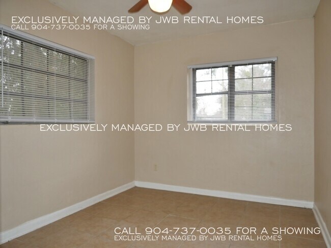 Foto del edificio - 2821 W 6th St