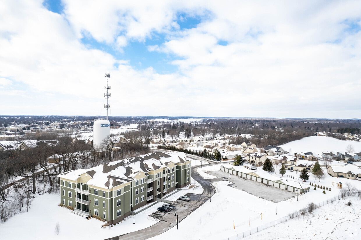 Foto aérea - Tower Ridge Apartments