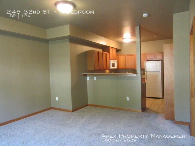Foto del edificio - NEAR WWU - The Stoneway Apartments