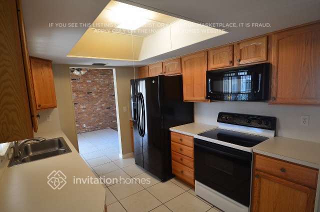 Foto del edificio - 5220 SW 8th Ct