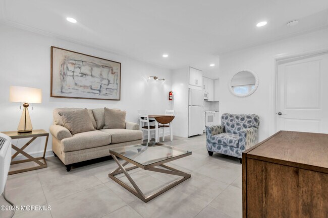 Foto del edificio - 548 Ocean Blvd