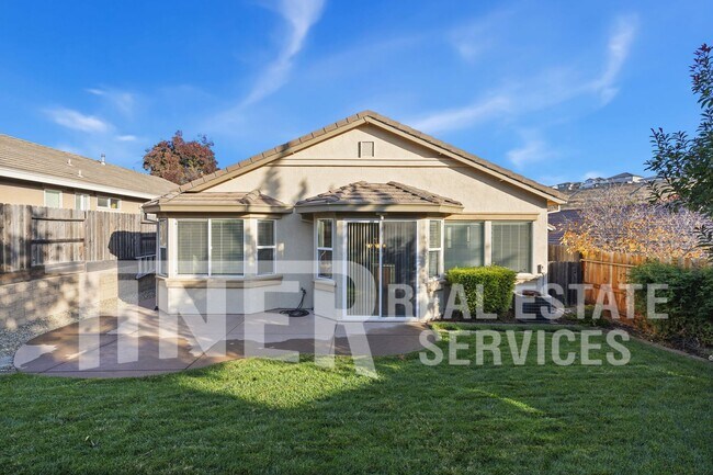 Foto del edificio - 2227 Shady Creek Rd