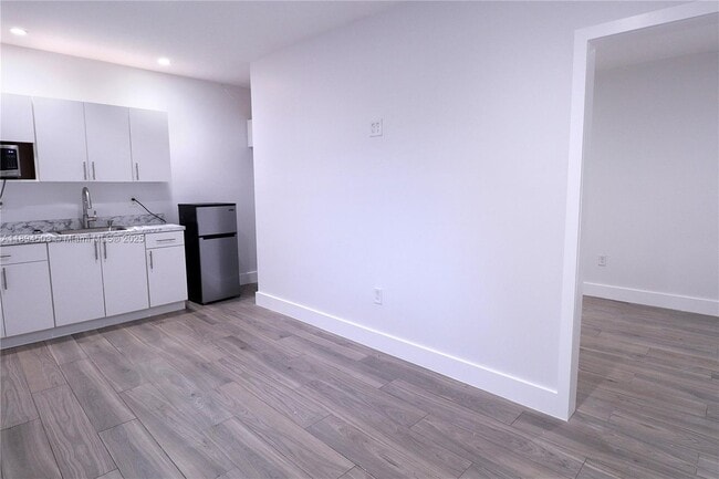 Building Photo - 14420 SW 74th St