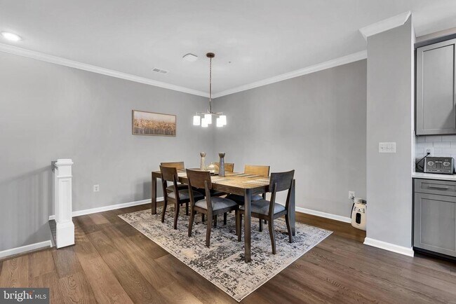 Building Photo - 23235 Milltown Knoll Square