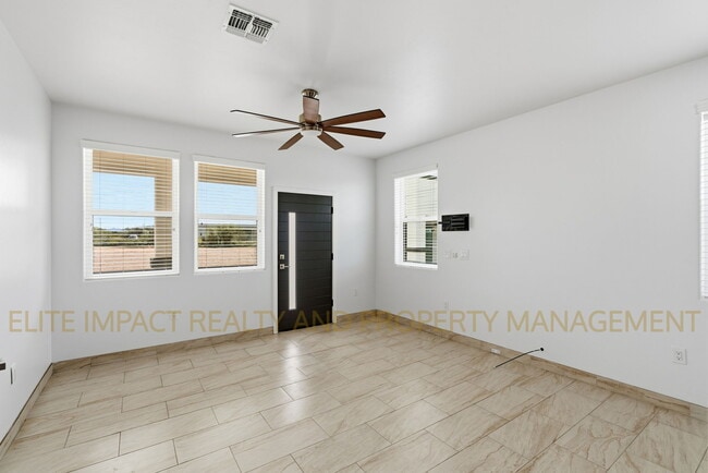 Building Photo - 13691 E Pocketknife Dr