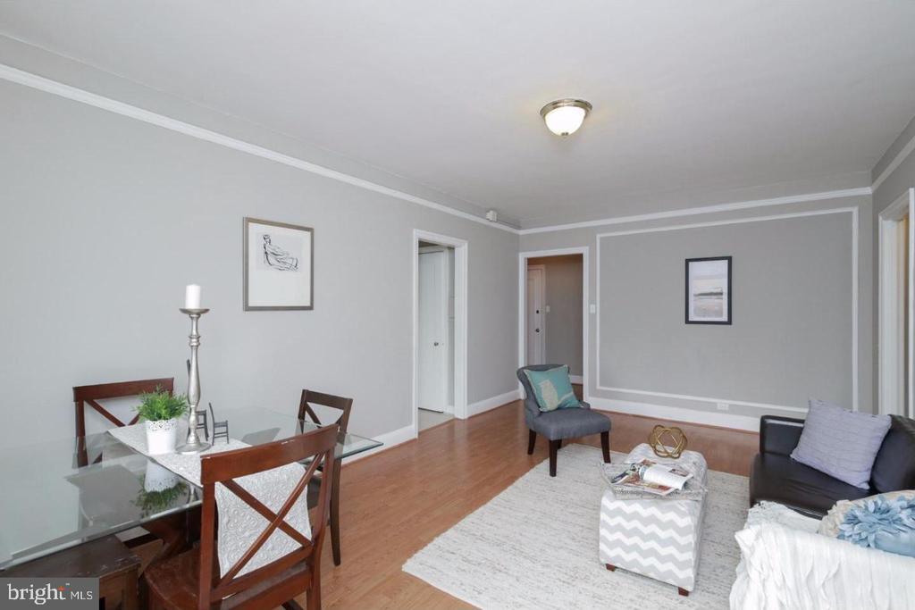 Primary Photo - 2031 Locust St