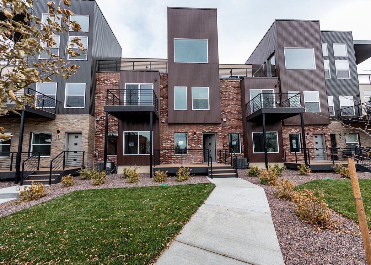 Foto principal - Luxury Executive Westside Townhouse with E...