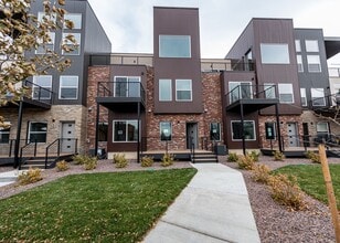Building Photo - 7 E Ramona Ave