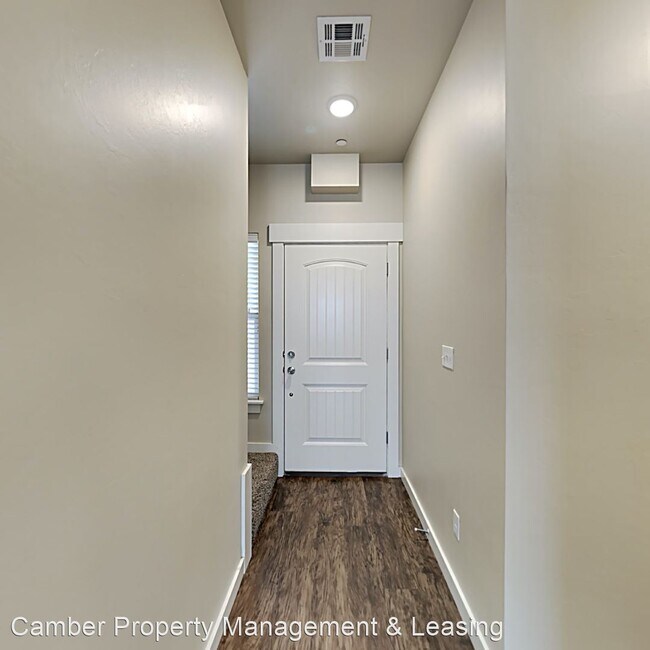 Building Photo - 3 br, 2.5 bath House - 778 SW 13th Street
