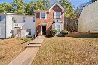 Building Photo - 7253 Crestside Dr