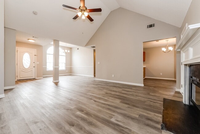 Building Photo - 5467 Sapphire Cir