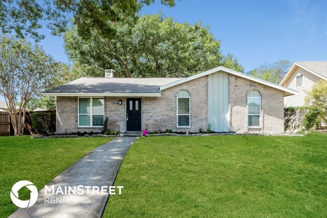 Building Photo - 2904 Chancellor Dr