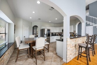 Building Photo - 16315 Scotch Hollow Ln