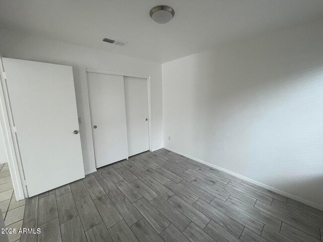 Foto del edificio - 16822 N 113th Ave