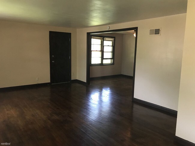 Foto del edificio - 1842 E 75th Terrace