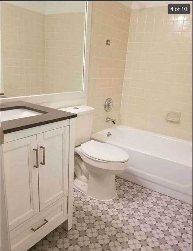 Foto del edificio - 2 Markham Cir