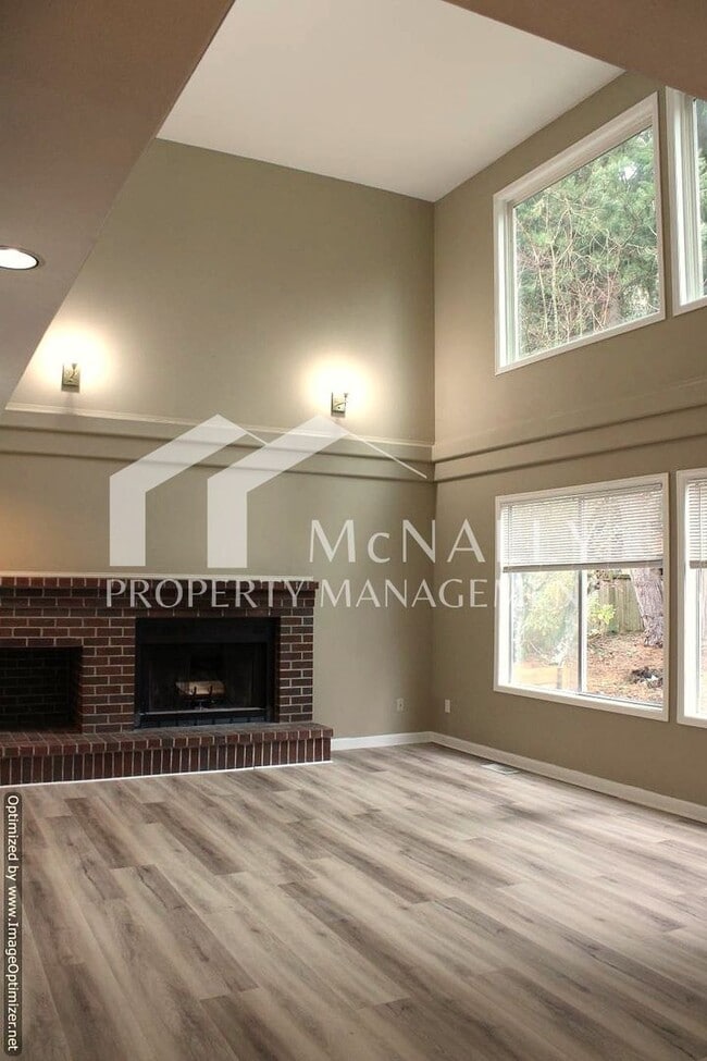 Building Photo - Lovely 3 bedroom Gig Harbor Home