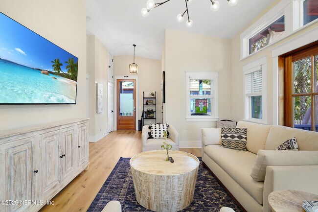 Foto del edificio - 290 St George St