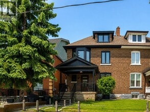 Building Photo - 28 Beatrice St