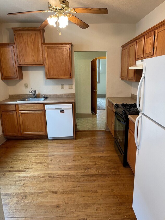 Foto principal - 2525 S Williams St