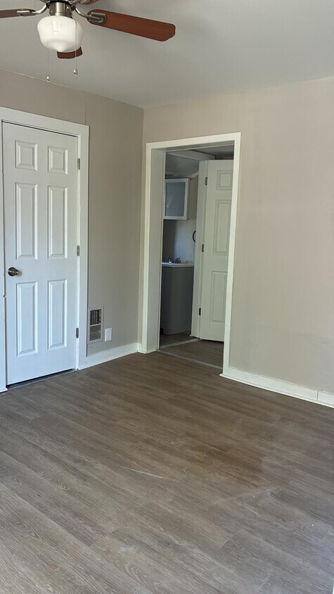 Foto principal - 606 W North St