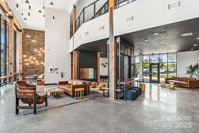 Building Photo - 1028 Stitch Bnd Wy