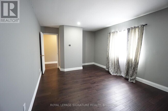 Photo du bâtiment - 120 Pritchard Ave