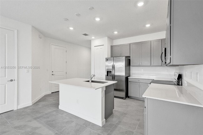 Building Photo - 3783 Harborside Ave
