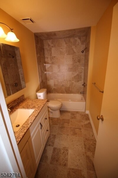 Foto del edificio - 5 Spruce Ct