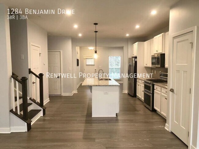 Foto del edificio - 1284 Benjamin Dr
