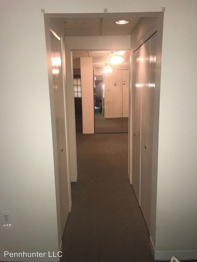 Building Photo - 1 br, 1 bath House - 2325 E Somerset St