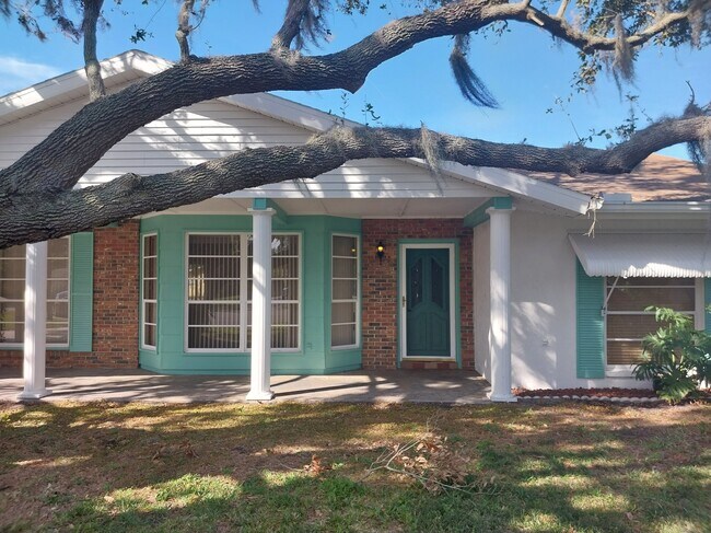 Building Photo - 6312 Mosby Pl