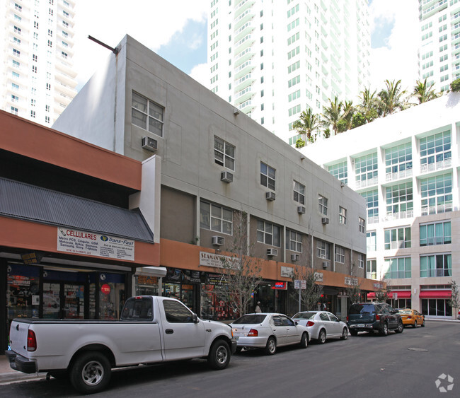 Building Photo - Everglades Apartments