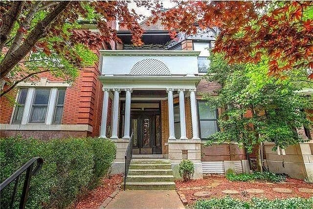 Front entrance - 4624 Westminster Pl