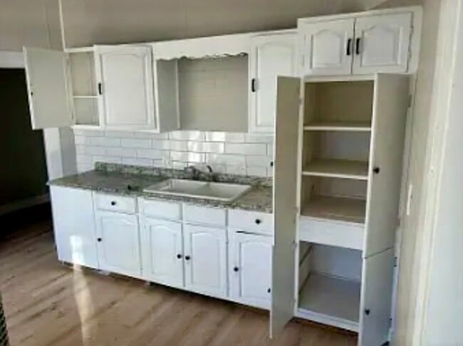 Foto del edificio - 1239 SW Garfield Ave