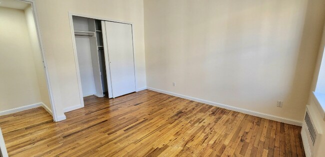 Building Photo - 3-6 E 91st St