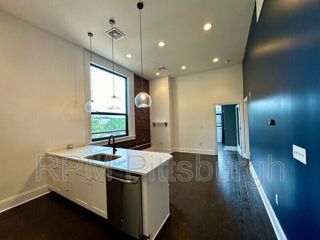 Foto del edificio - 5267 Holmes St