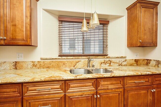 Foto del edificio - 4228-4230 8th Ave
