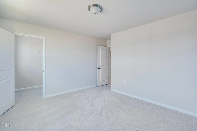 Building Photo - 131 S Finley Lndg Pkwy