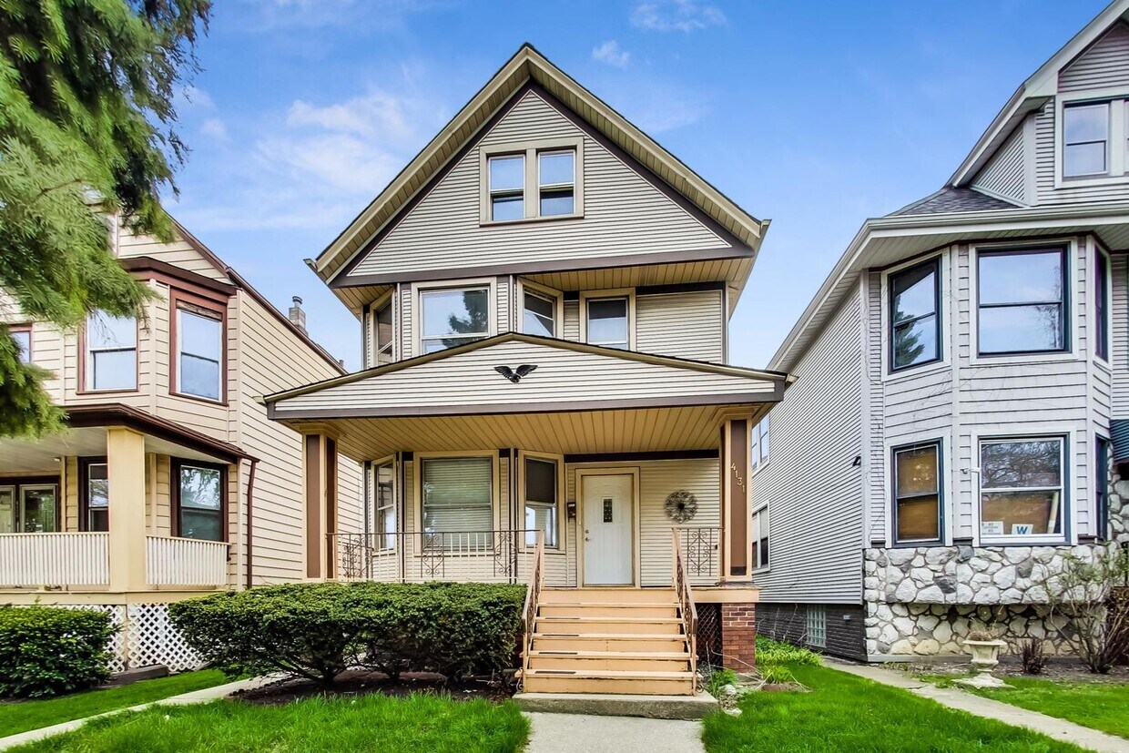 Primary Photo - 4131 W Henderson St