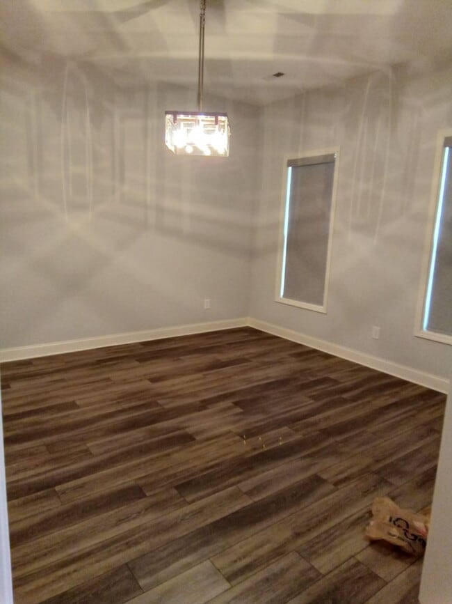 Building Photo - Knoxville 37932 - 4 bed, 3.5 bath home in ...