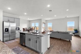 Building Photo - 410 Kayden Pt