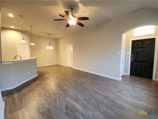 Foto del edificio - 1115 Creekside Orchard