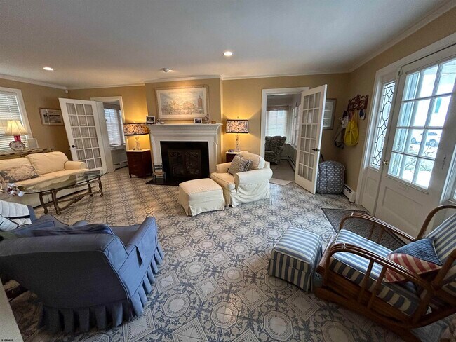 Foto del edificio - 104 S Harvard Ave