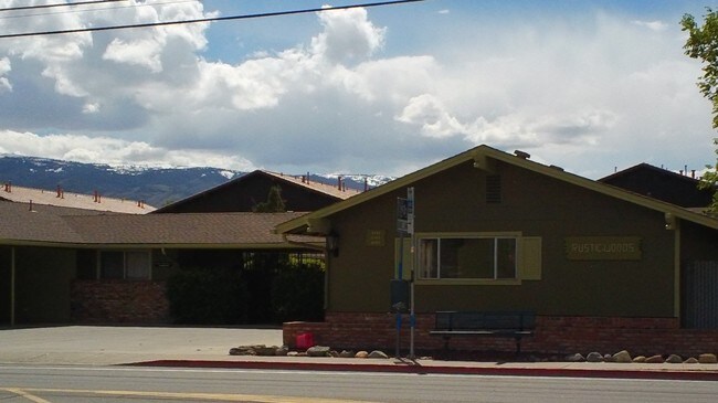 Foto del edificio - 3445-3485 Neil Rd